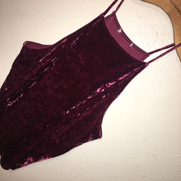 ♥️Velvet Top🌹 - Picture 3 of 4